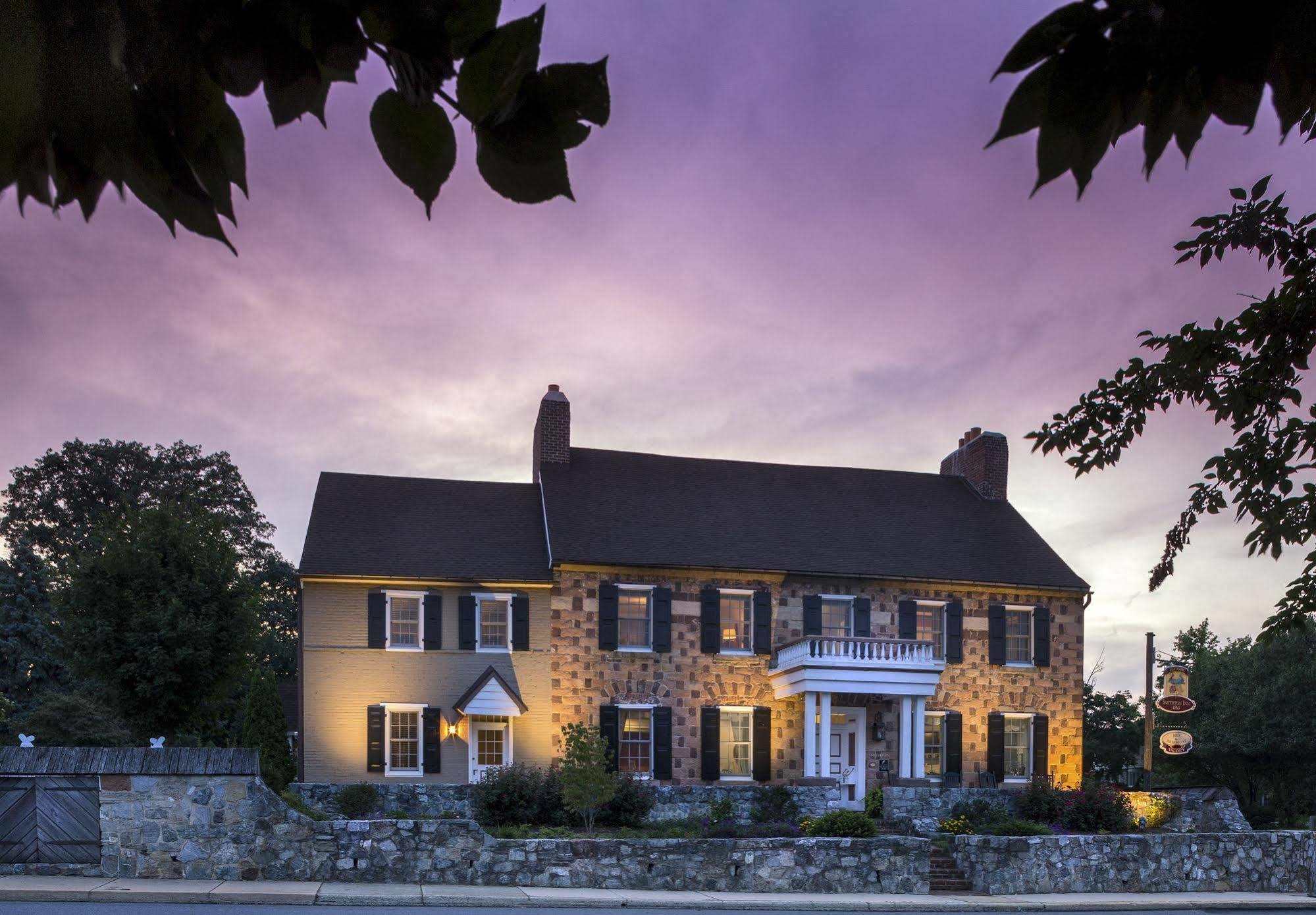 אפרתה Historic Smithton Inn מראה חיצוני תמונה